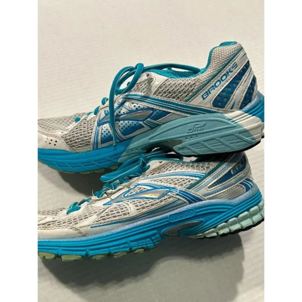 Brooks Adrenaline GTS‎ 13 supportive running shoe Womens size 8